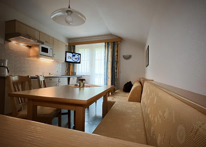 Apartment Chasa Monthani