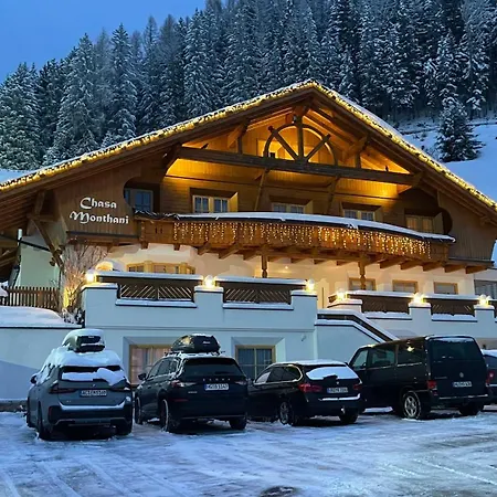 Chasa Monthani 公寓