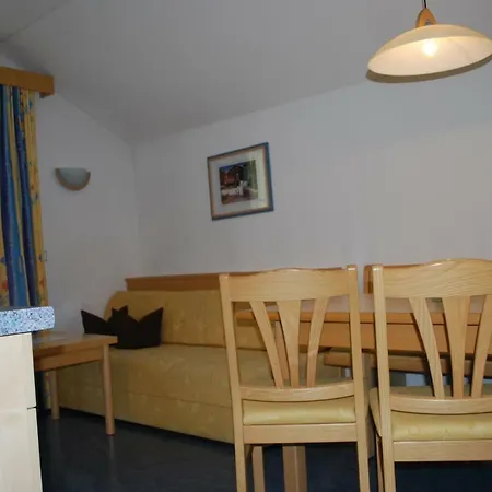 Chasa Monthani Apartment