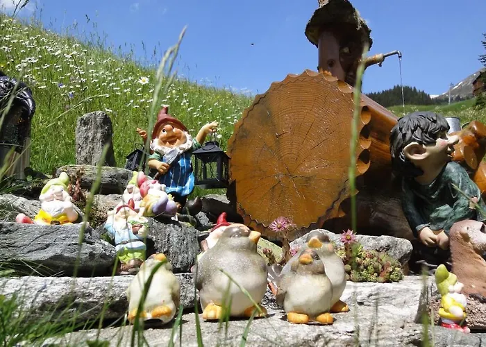 Chasa Monthani شقة ايشجل