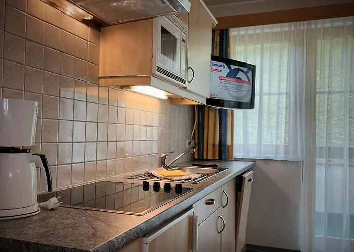 Chasa Monthani ايشجل