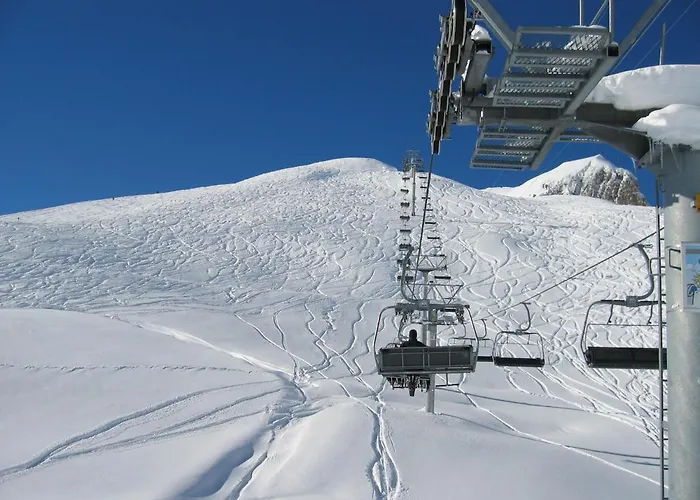 Chasa Monthani Apartment *