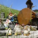 Chasa Monthani Διαμέρισμα Ισγκλ